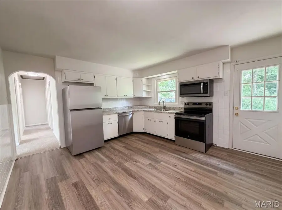 1116 Cunningham Avenue, Saint Charles, MO 63301 - #2