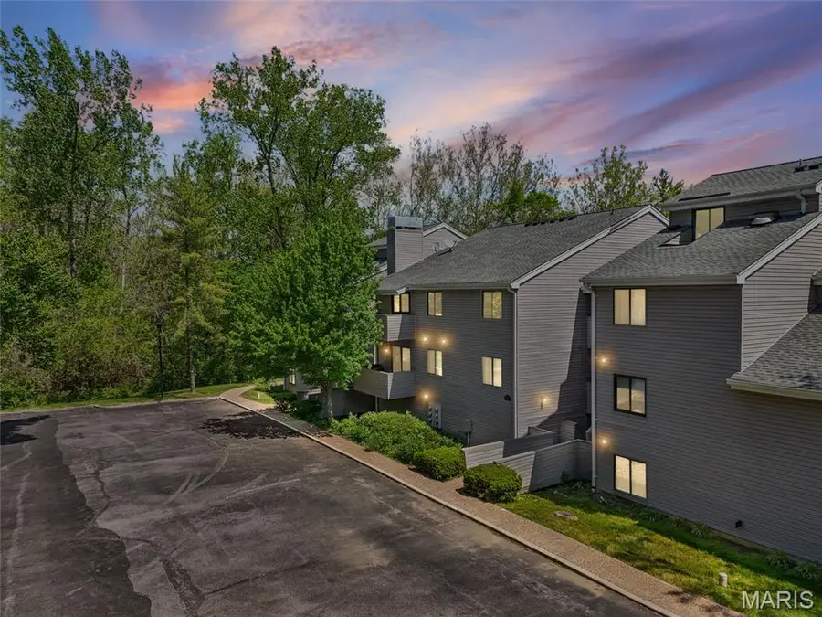 1307 Prospect Village Lane #F, Ballwin, MO 63021 - #2