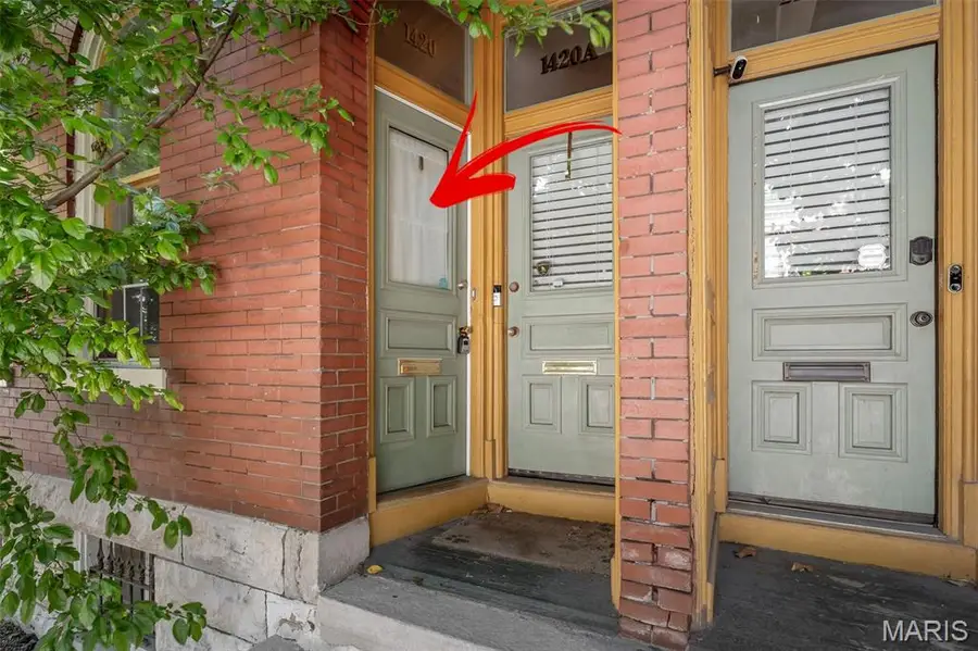 1420 Dolman Street, Saint Louis, MO 63104 - #3