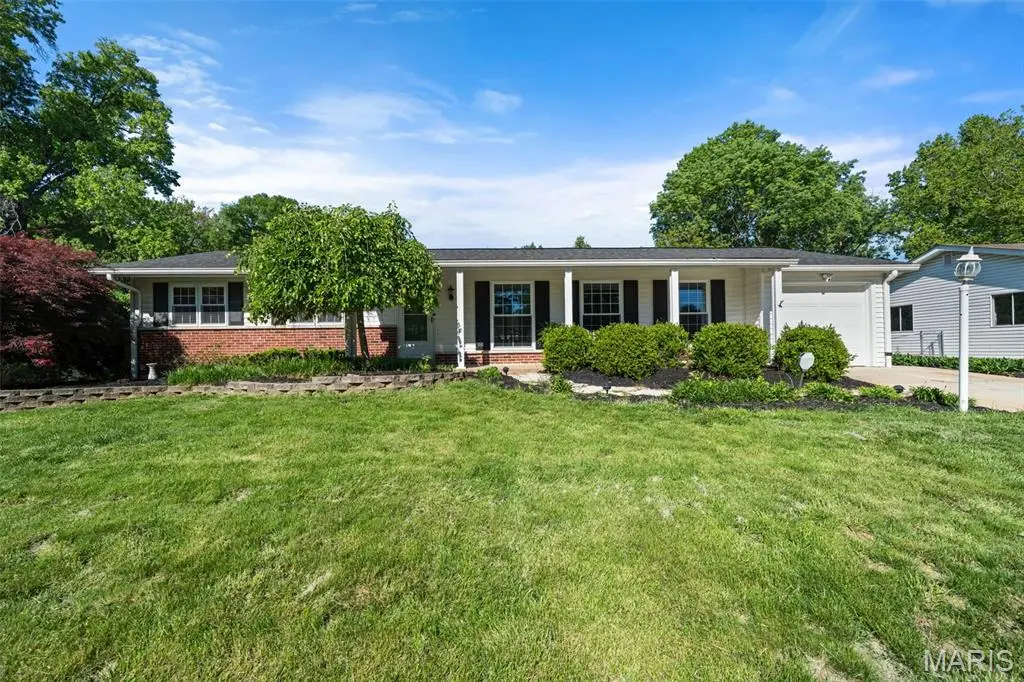 12664 Markaire Drive, Saint Louis, MO 63146 - #1