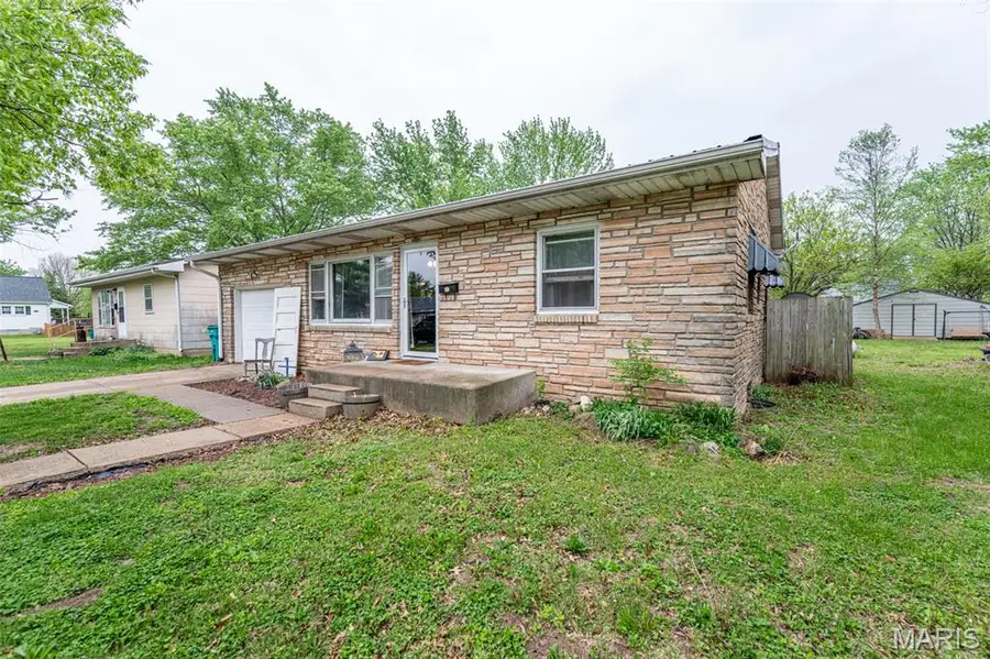 510 W Franklin Avenue, Owensville, MO 65066 - #3