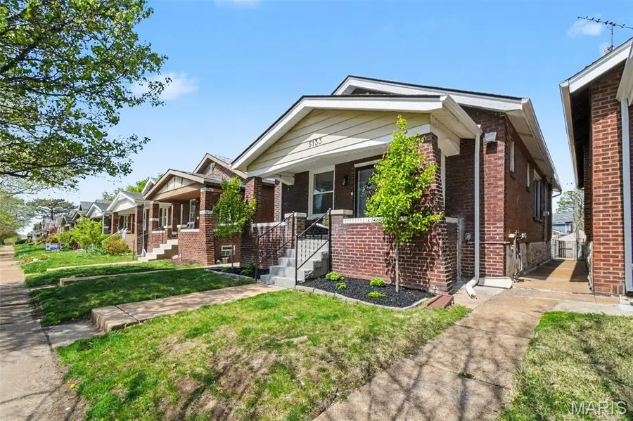5133 Goethe Avenue, Saint Louis, MO 63109 - #2