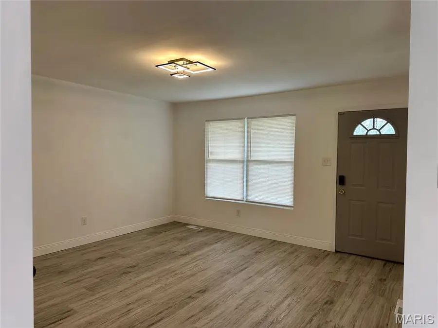 1618 Patterson Road, Florissant, MO 63031 - #3