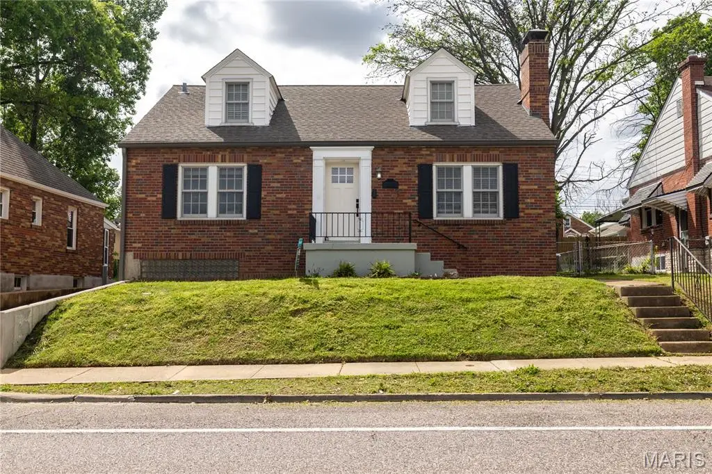 9343 Mackenzie Road, Affton, MO 63123 - #1