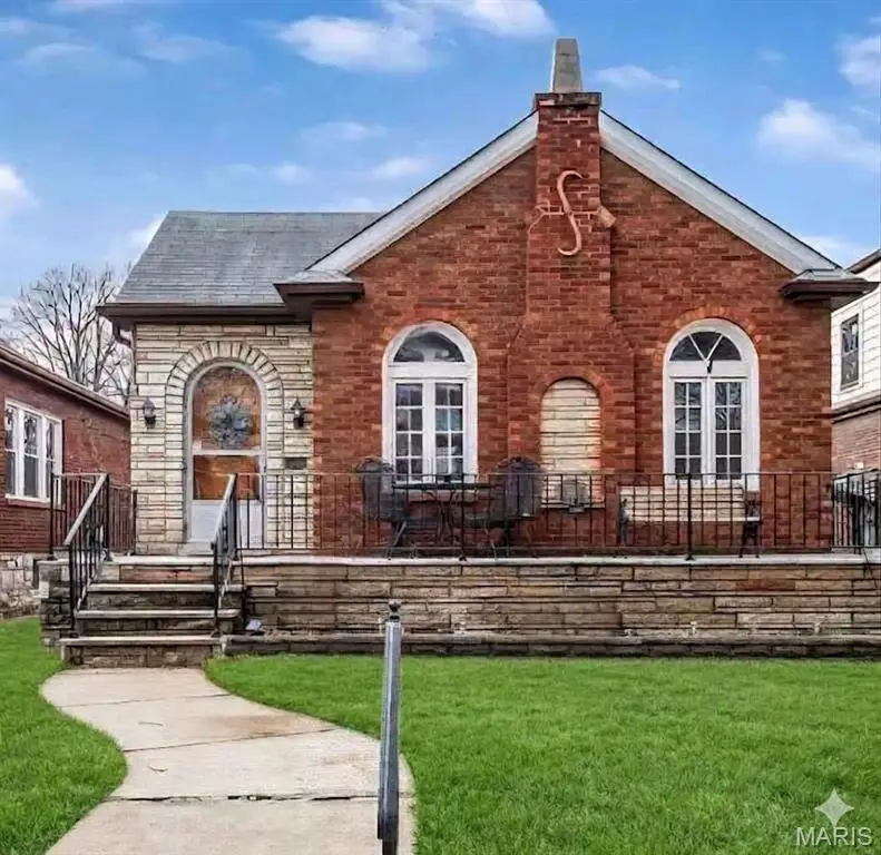 3990 Bowen Street, Saint Louis, MO 63116 - #3