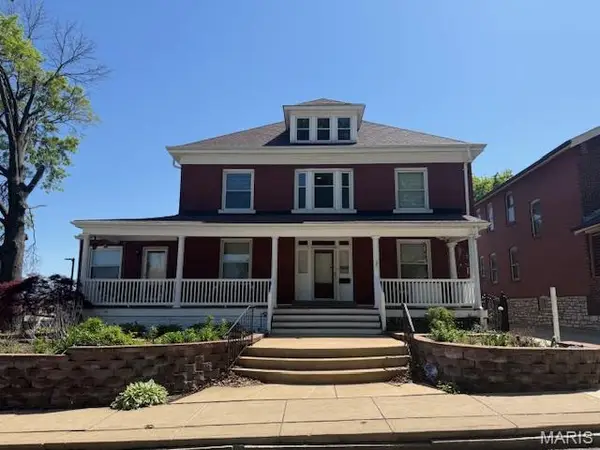 6120 Victoria Avenue, St Louis, MO 63139