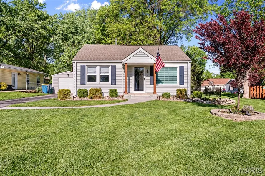 211 Circle Drive, Edwardsville, IL 62025 - #2