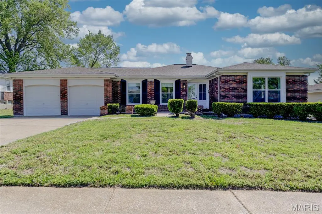 2060 Aqueduct Drive, Florissant, MO 63033 - #1