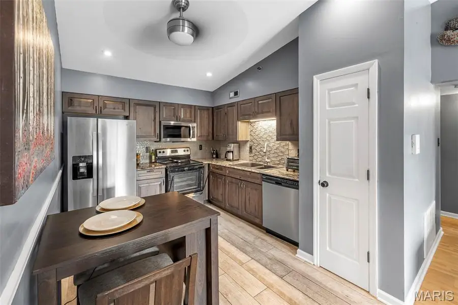 905 Hanna Place Court #A, Manchester, MO 63021 - #2