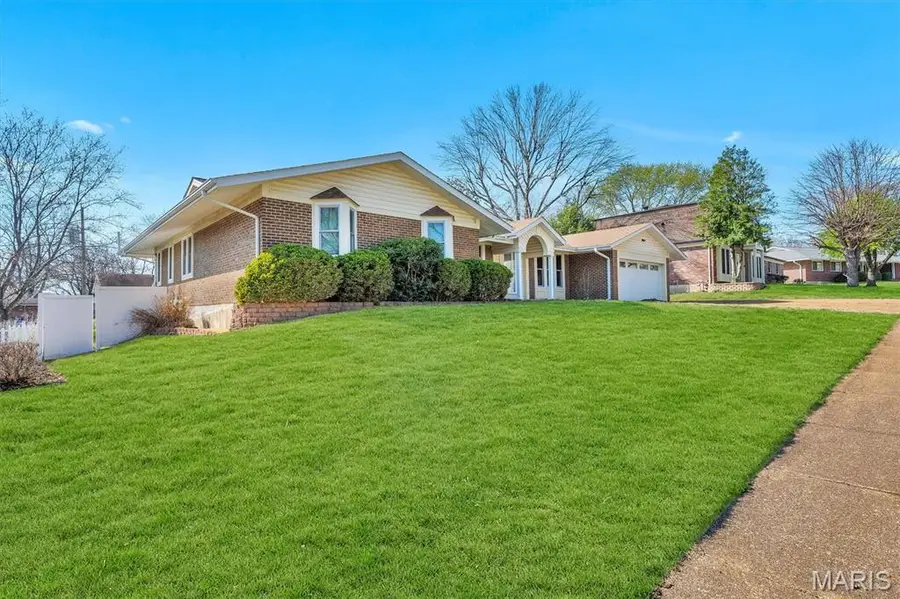 1531 Heirloom Court, Saint Louis, MO 63146 - #2