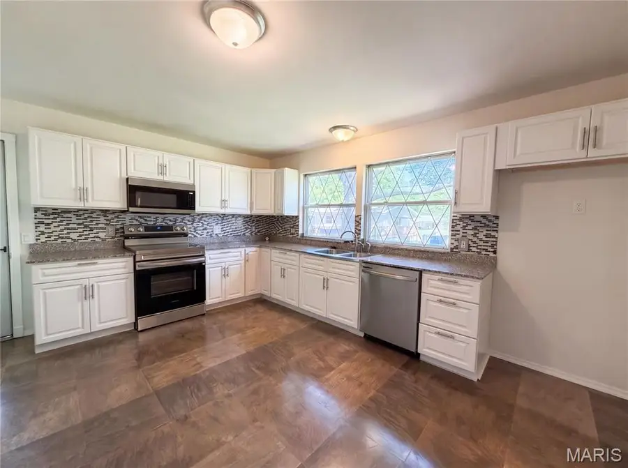 1321 Petite Drive, Saint Louis, MO 63138 - #2