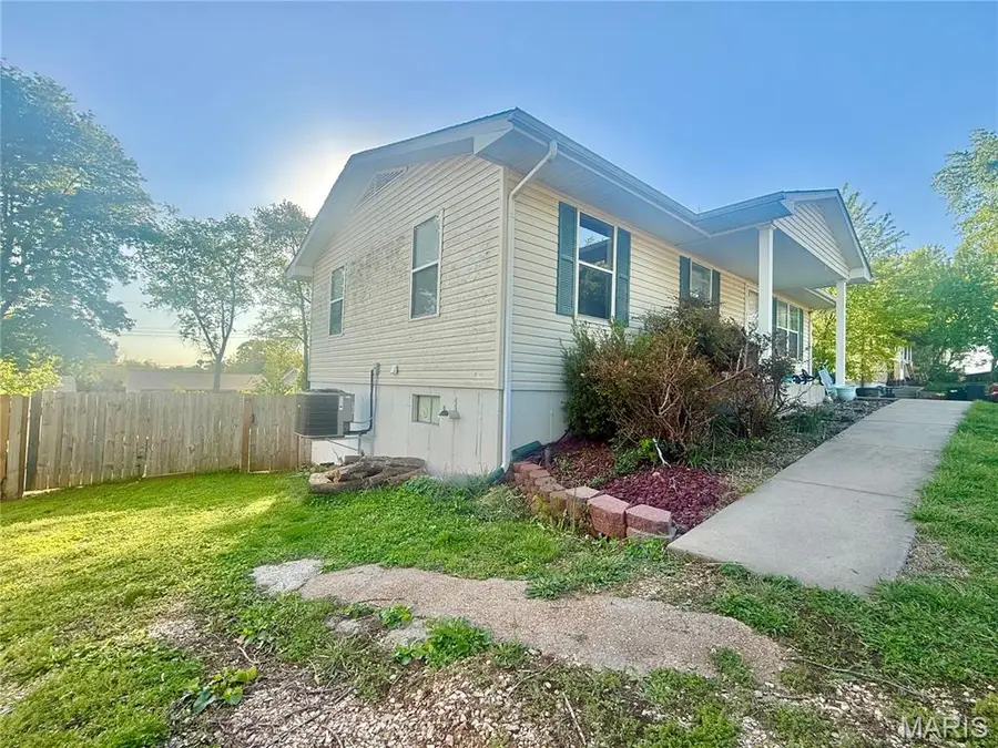 208 Aldergate Drive, Bonne Terre, MO 63628 - #3