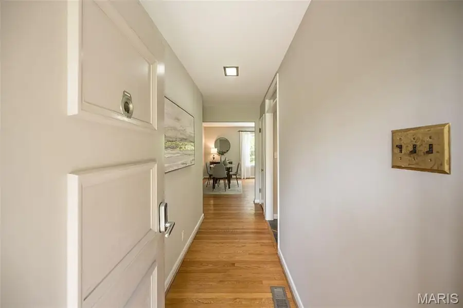 1889 N Signal Hills Drive, Kirkwood, MO 63122-2758 - #3