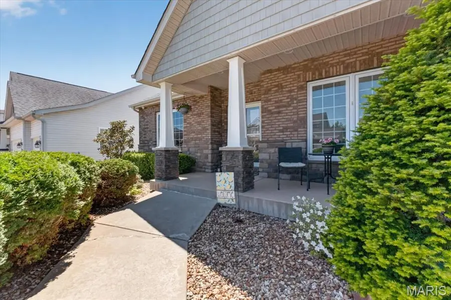 322 Pointe Loma Boulevard, Lake Saint Louis, MO 63367 - #2