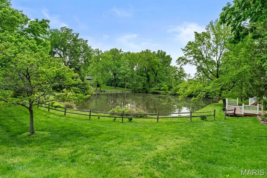 160 Ladue Pines Drive, Creve Coeur, MO 63141 - #2