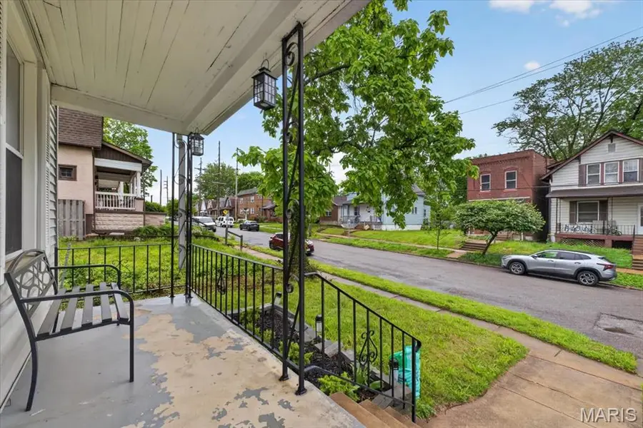 6549 Bartmer Avenue, University City, MO 63130 - #3