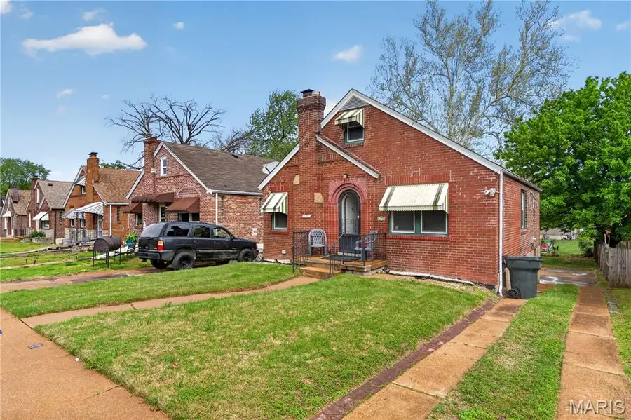 6331 Saloma Avenue, Saint Louis, MO 63136 - #2