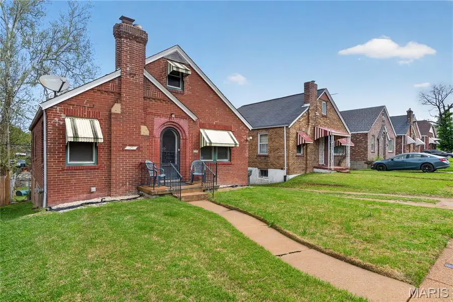 6331 Saloma Avenue, Saint Louis, MO 63136 - #3