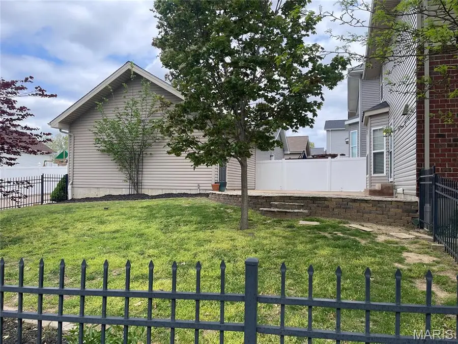 7221 Field Avenue, Saint Louis, MO 63116 - #2