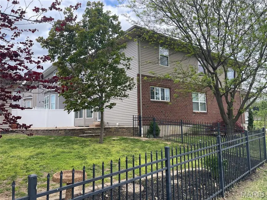 7221 Field Avenue, Saint Louis, MO 63116 - #3