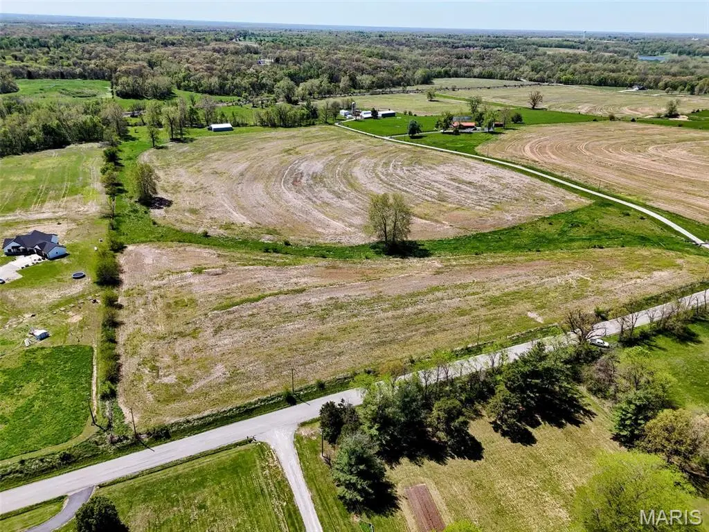 418 County Road 418, Hannibal, MO 63401 - #1