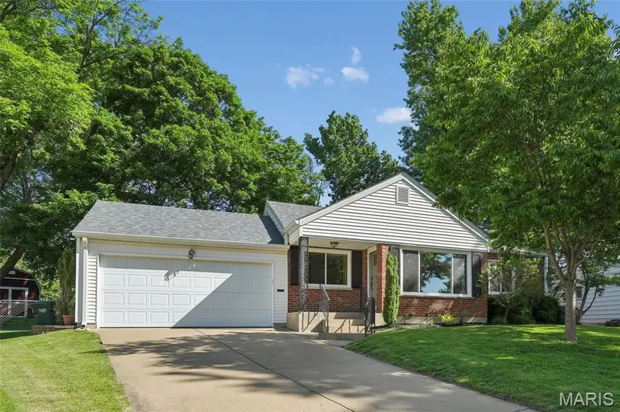 201 Sunningwell Drive, Saint Louis, MO 63119 - #2