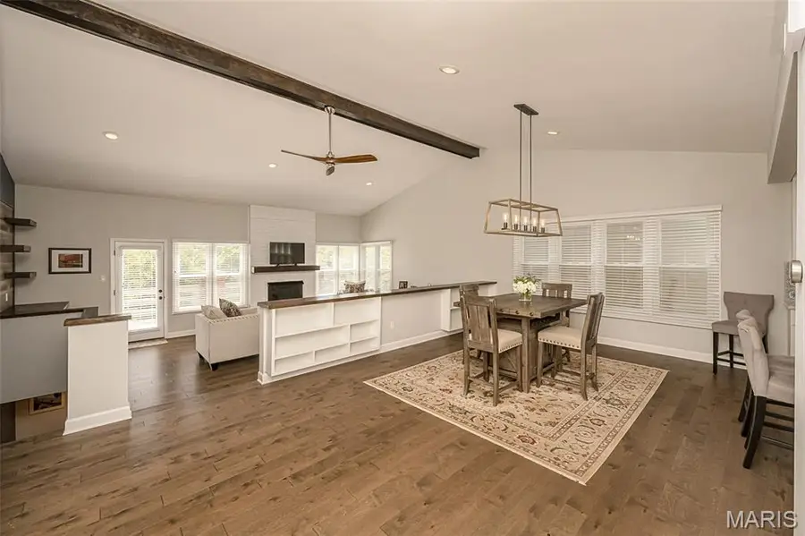 14316 Willow Spring Hill Drive, Town And Country, MO 63017 - #2