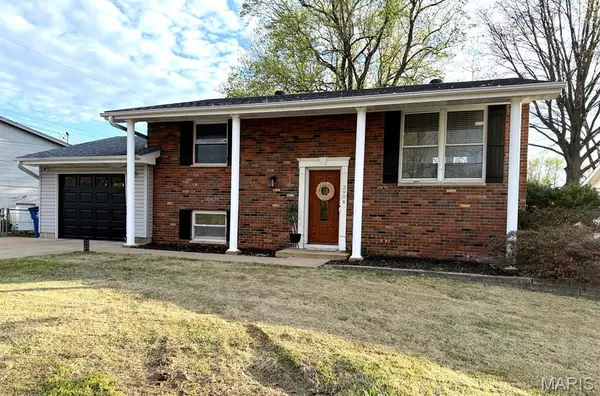 3904 Dunn Road, Hazelwood, MO 63042