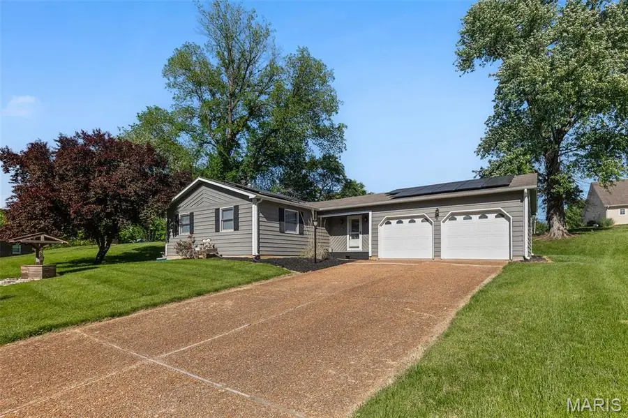 204 Coral Drive, Collinsville, IL 62234 - #2