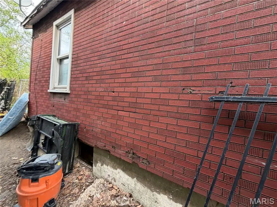 5403 Helen Avenue, Saint Louis, MO 63136 - #3