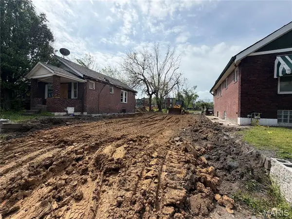 4816 Highland Avenue, St Louis, MO 63113