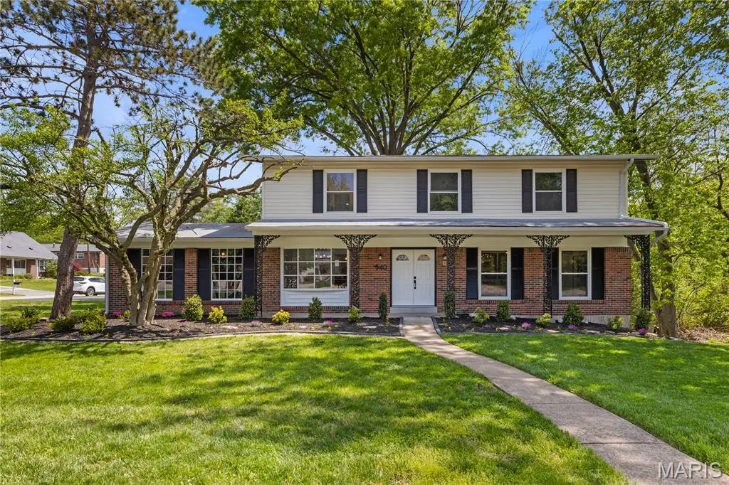 940 Fernview Drive, Creve Coeur, MO 63141 - #1
