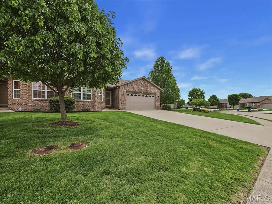 44 Brooks Drive, Bethalto, IL 62010 - #2