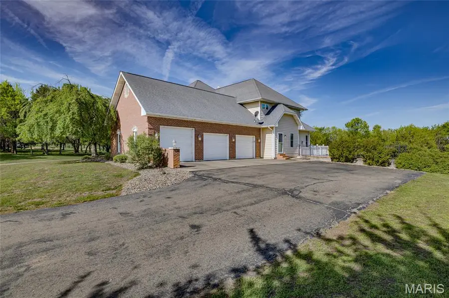 122 Zieba Court, Farmington, MO 63640 - #3