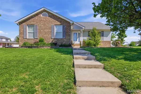 4705 Vandebrook Drive, Waterloo, IL 62298