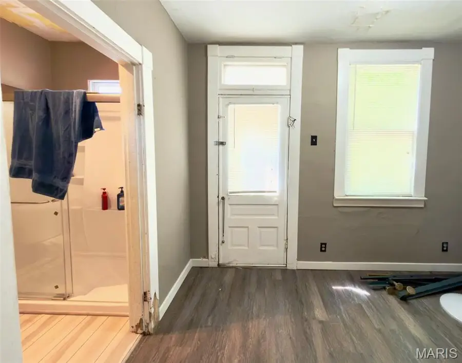 739 Regina Avenue, Saint Louis, MO 63125 - #2