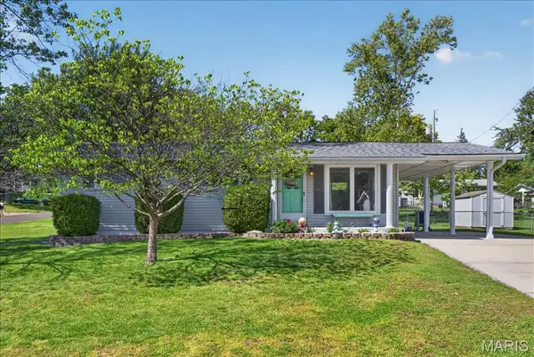 10433 Leitrim Drive, St Louis, MO 63123