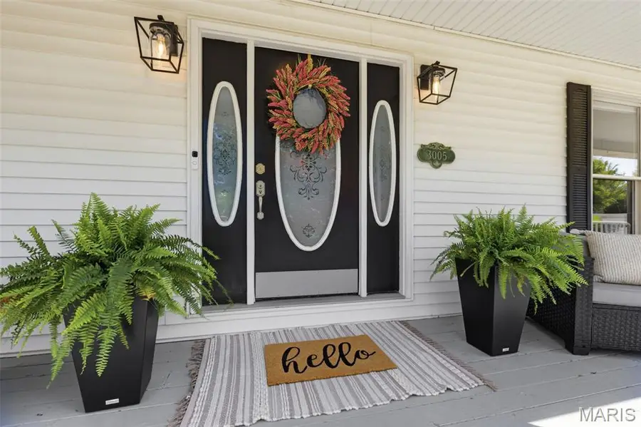 3005 Cross View Estate, Oakville, MO 63129 - #2