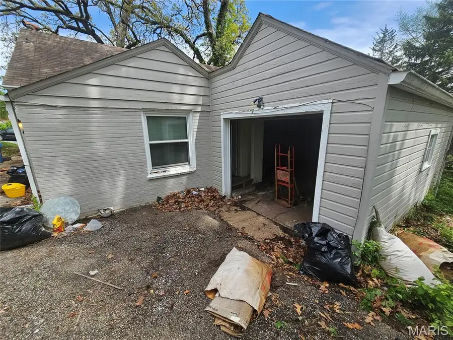 6906 Florian Avenue, Saint Louis, MO 63121 - #3