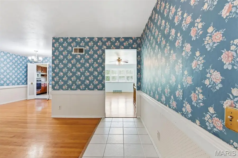 416 Scottfield Terrace, Ballwin, MO 63011 - #3