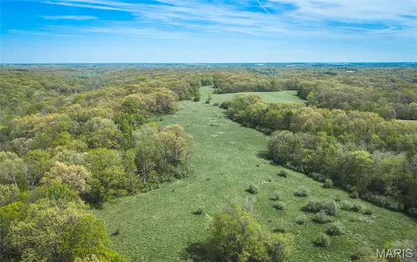 17816 Powerline Road, Grafton, IL 62037