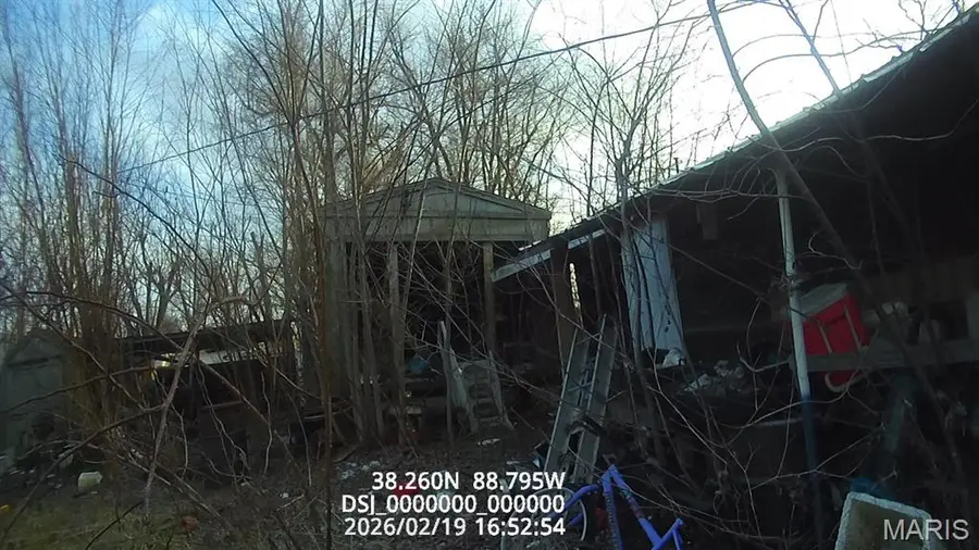 1975 Shepard, Opdyke, IL 62872 - #3