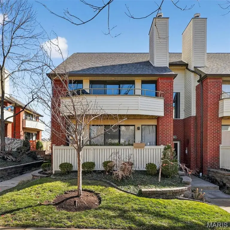 5567 Waterman Boulevard #B, Saint Louis, MO 63112 - #2