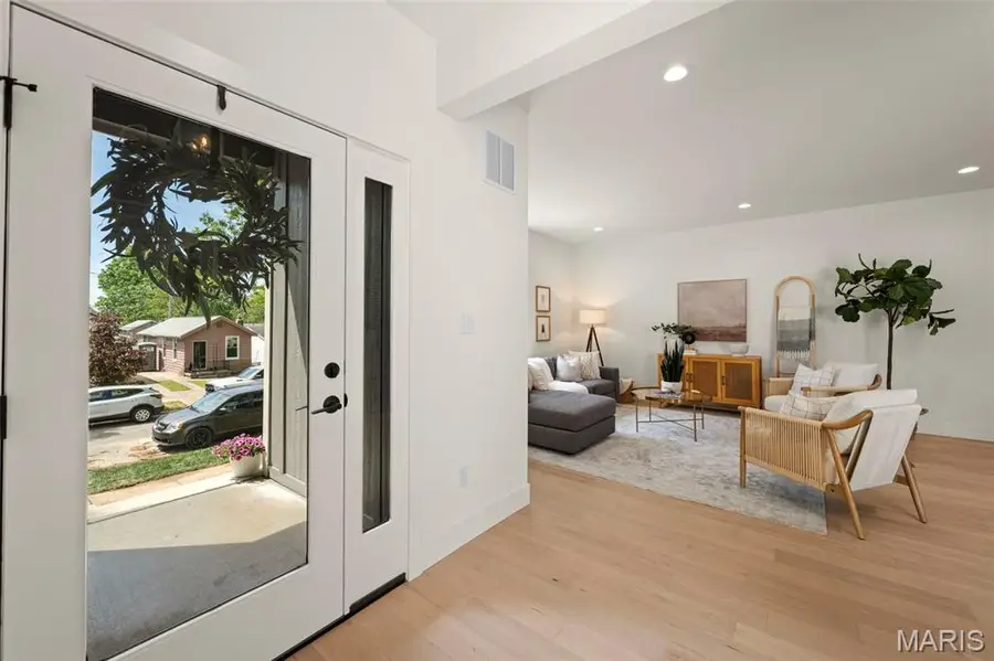 6405 Hancock Avenue, Saint Louis, MO 63139 - #3