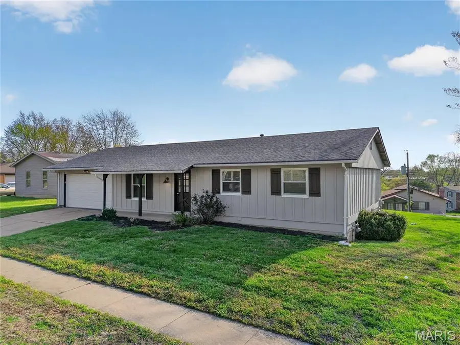 11342 Stonymont Drive, Saint Louis, MO 63136 - #3