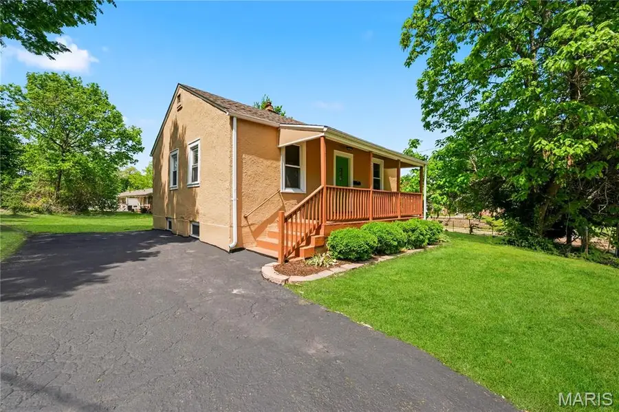 927 N Elm Avenue, Webster Groves, MO 63119 - #3