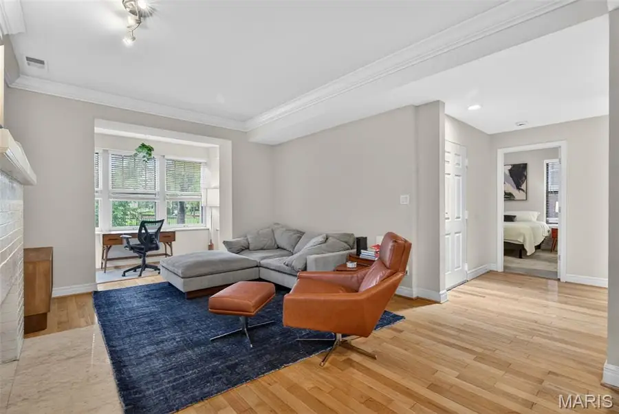 609 Clara Avenue #1A, Saint Louis, MO 63112 - #3