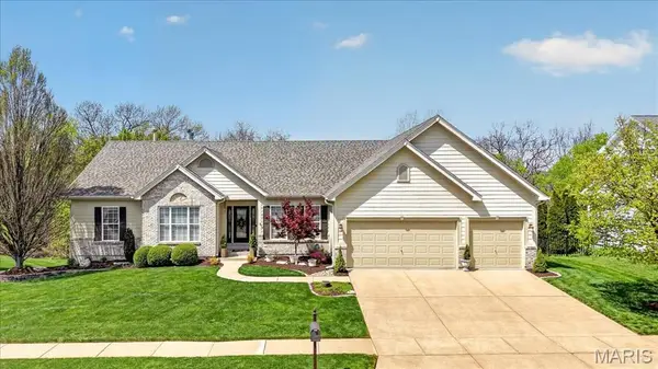 17648 Westhampton Woods Drive, Wildwood, MO 63005