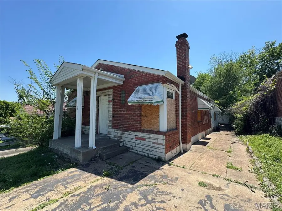 828 Elias Avenue, Saint Louis, MO 63147 - #2