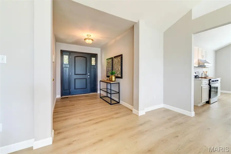 11431 Daykin Drive, Saint Louis, MO 63146 - #2
